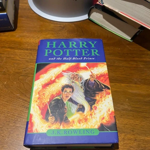 Harry Potter Book Collection - Picture 6 of 8